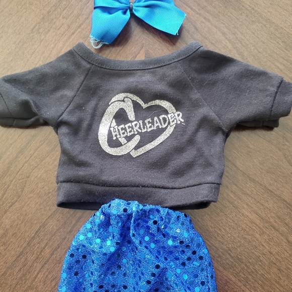 American Girl Doll Isabelle with accessories - Picture 6 of 8